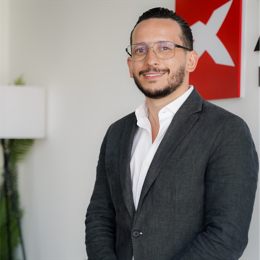 XTB 通过赠品扩大中东和北非市场的影响_激石外汇官网